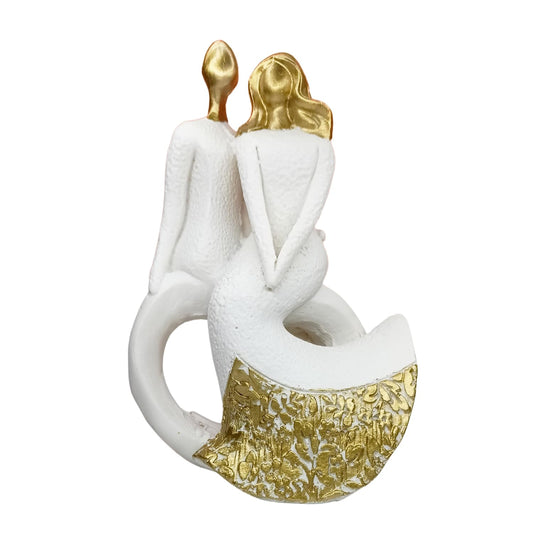 OSTNKART Resin Romantic Couple Statue 5.5 Inch White Gold Valentine Gift for Girlfriend, Boyfriend, Husband, Wife Decoration Showpiece (14 cm x 9 cm)